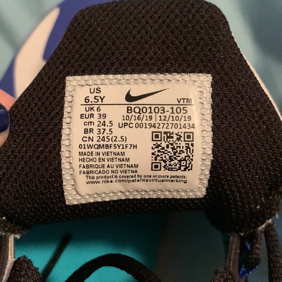Nike Air Max 270 React - Picture 6 of 6
